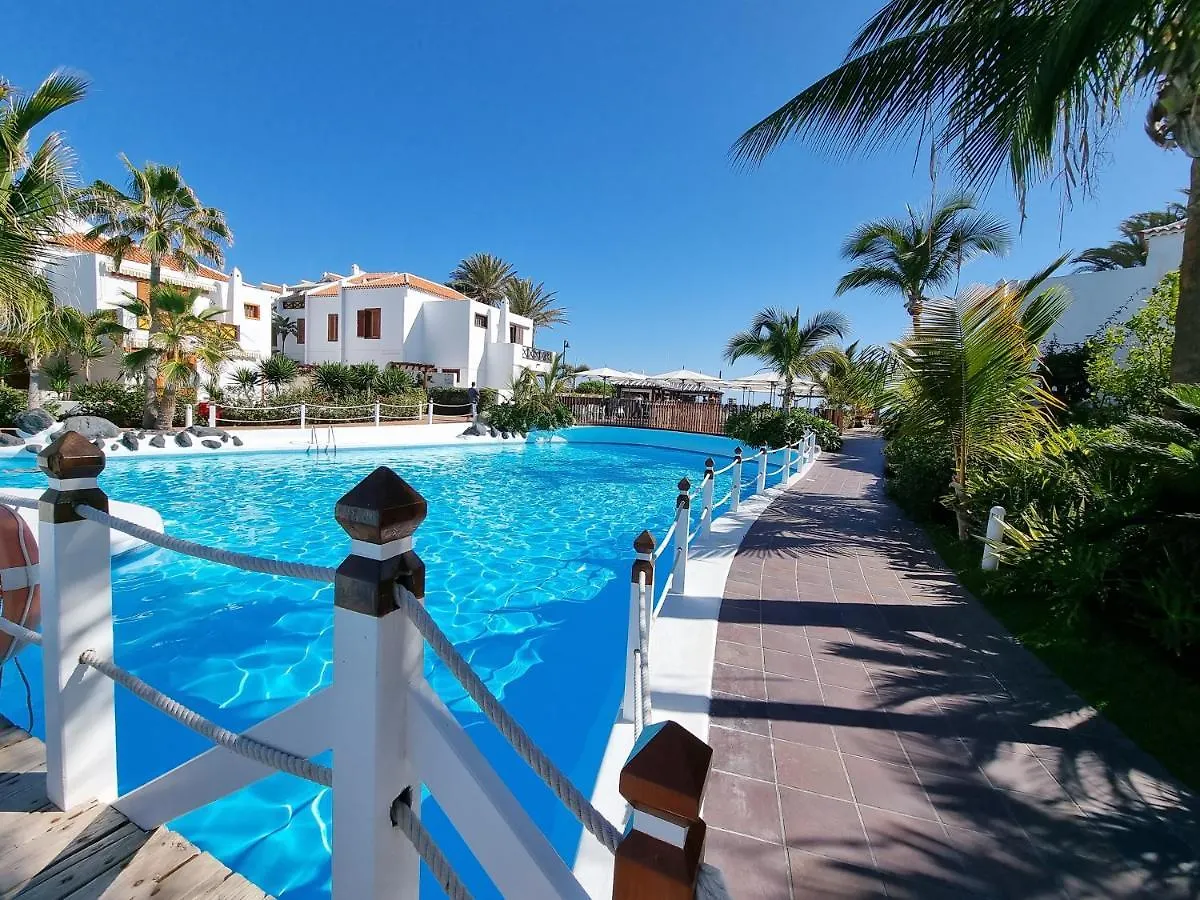 Studio No 2 Just 100 To Beach And Sea, Large Terrace, Heated Pool, Wifi, Aircondition For A Fee Πλάγια ντε λας Αμέρικας Διαμέρισμα